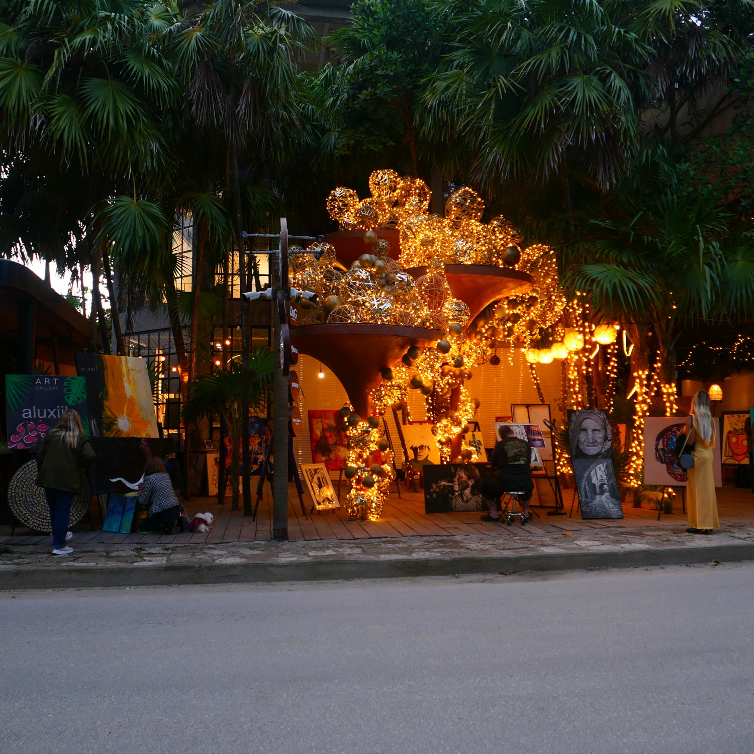 GALERIA ALUXIIK